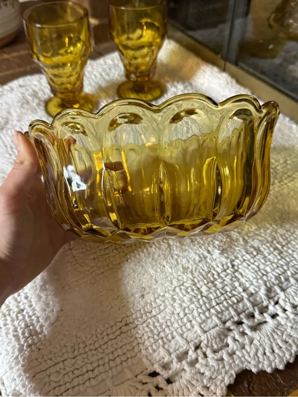 Anchor Hocking Fairfield Amber-Serving bowl and (2) tumblers